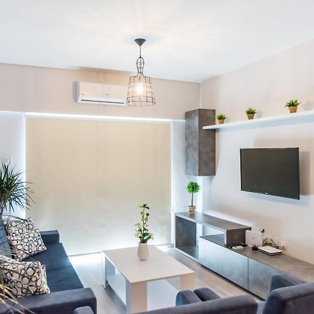 Paradise Promenade Apartment, 2Min Distance From Larnaca Marina Exterior foto